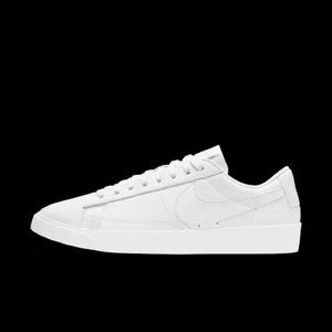 Nike Women's Blazer Low LE Size 8